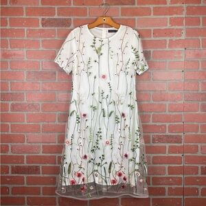 White Embroidered Floral Short-Sleeve Dress
